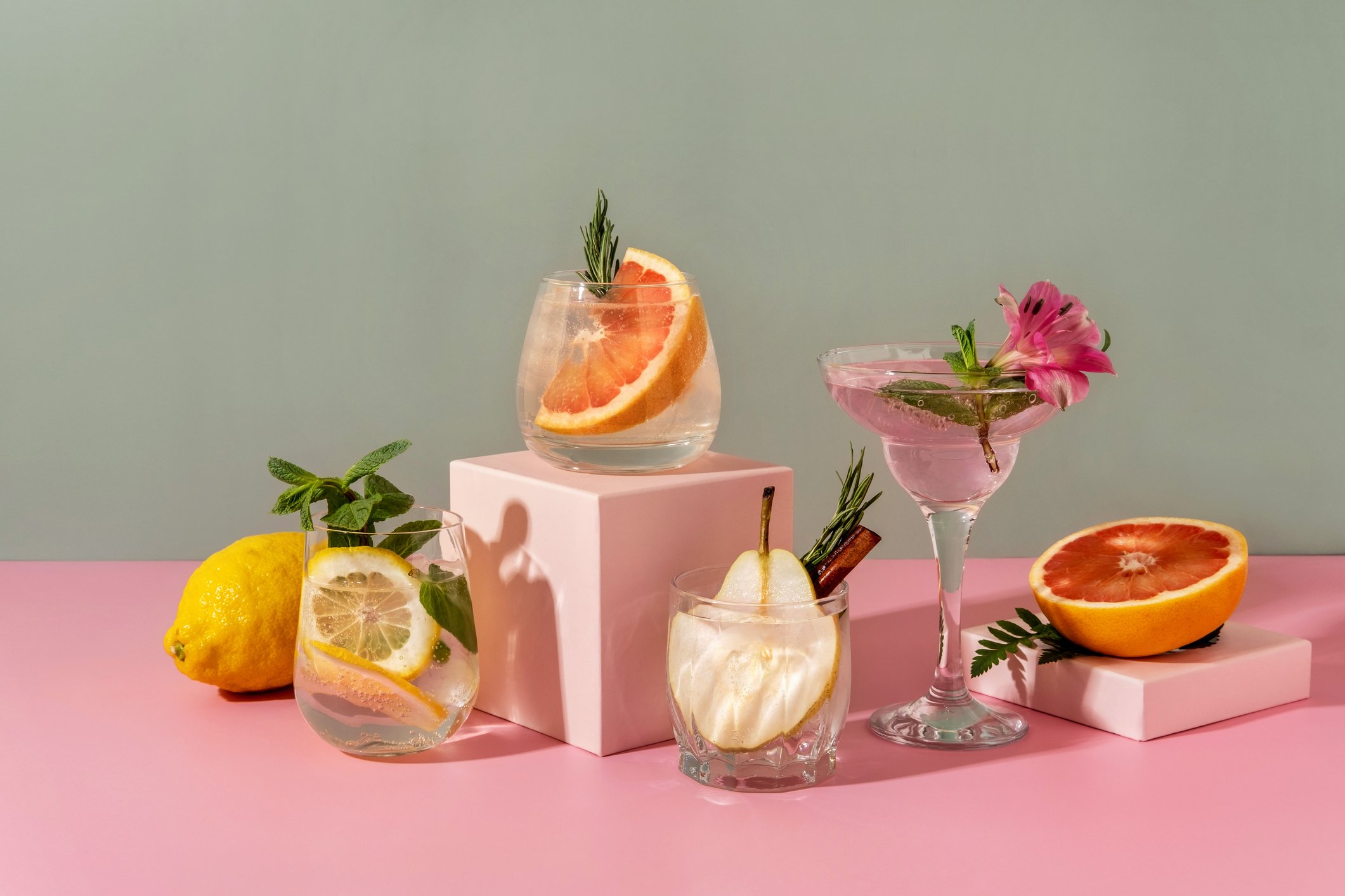 alcoholic drinks_iStock-1316481348